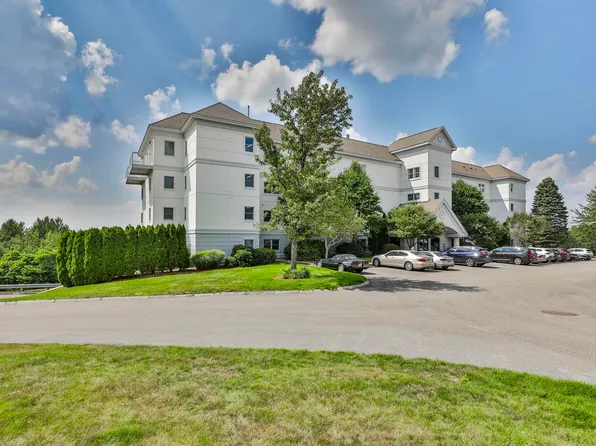 16 Mountain Laurels Drive #303, Nashua, NH 03062