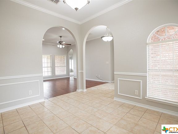 5th image of 515 Saunooke St