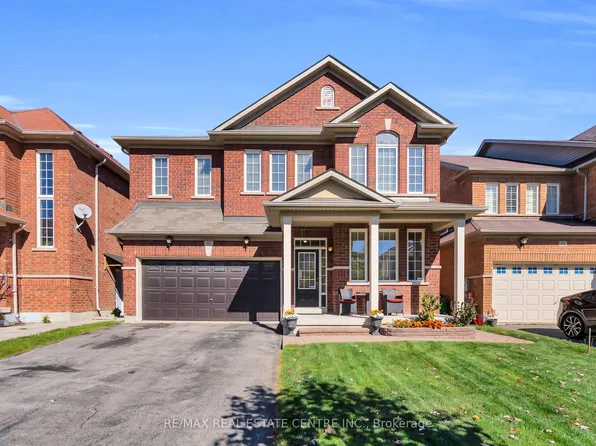 43 Delphinium Way, Brampton, ON L7A 0N3