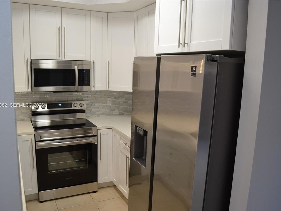 1st image of 2332 Anchor Ct #2805