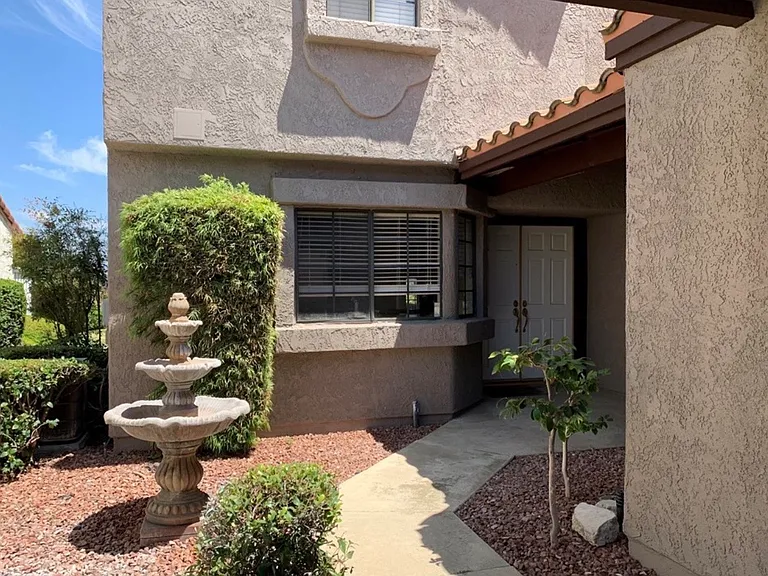 852 Congressional Rd — Photo 2