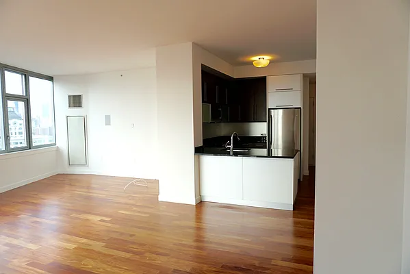 Rented by R New York | media 20