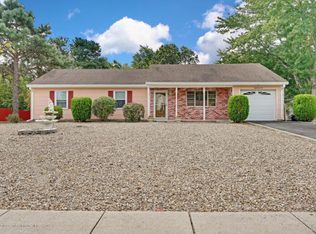 1113 Verdant Rd, Toms River, NJ 08753