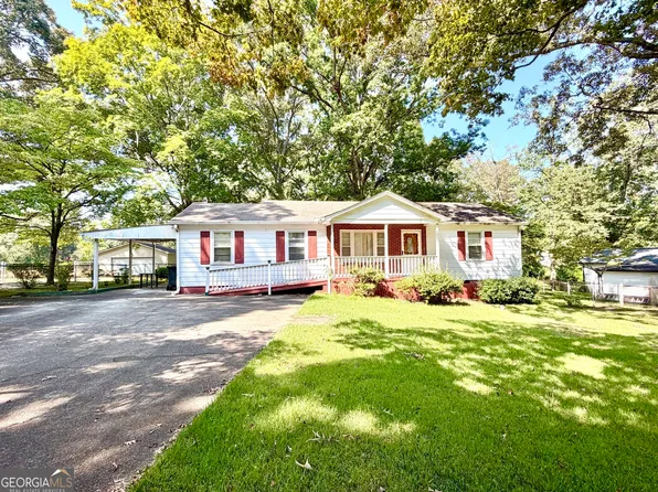 5750 Brenda Dr SW, Mableton, GA 30126