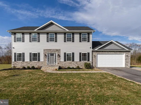 17000 Bivens Ln, Hagerstown, MD 21740