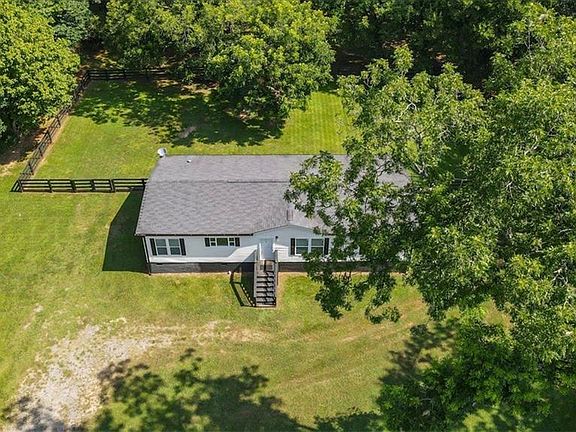 3rd image of 3410 Holbrook Rd