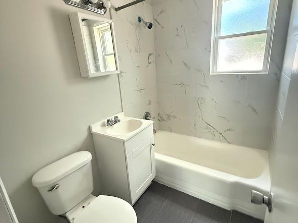 241 Weequahic Ave #1CC