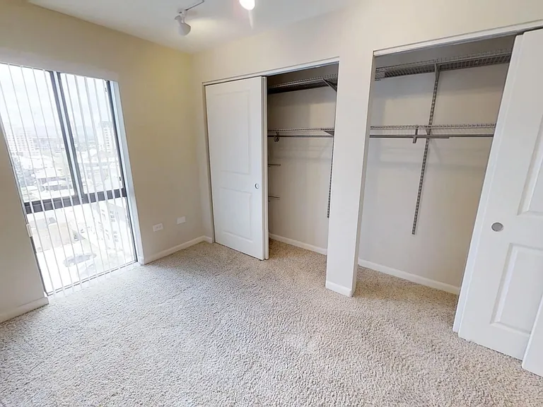 Somerset Apartments — Photo 4
