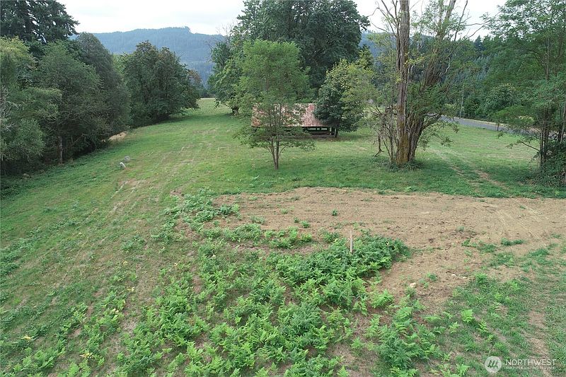 2nd image of 230 Wilkinson Road