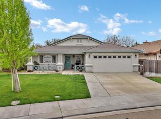 950 Norman Dr, Manteca, CA 95336