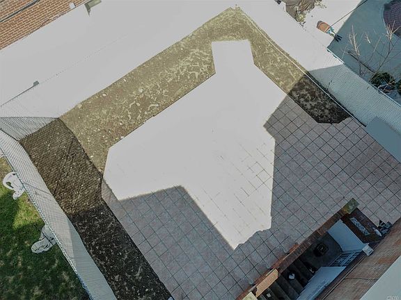 2nd image of 7915 149th Ave