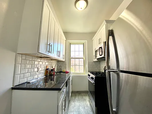 Rented by R New York | media 2