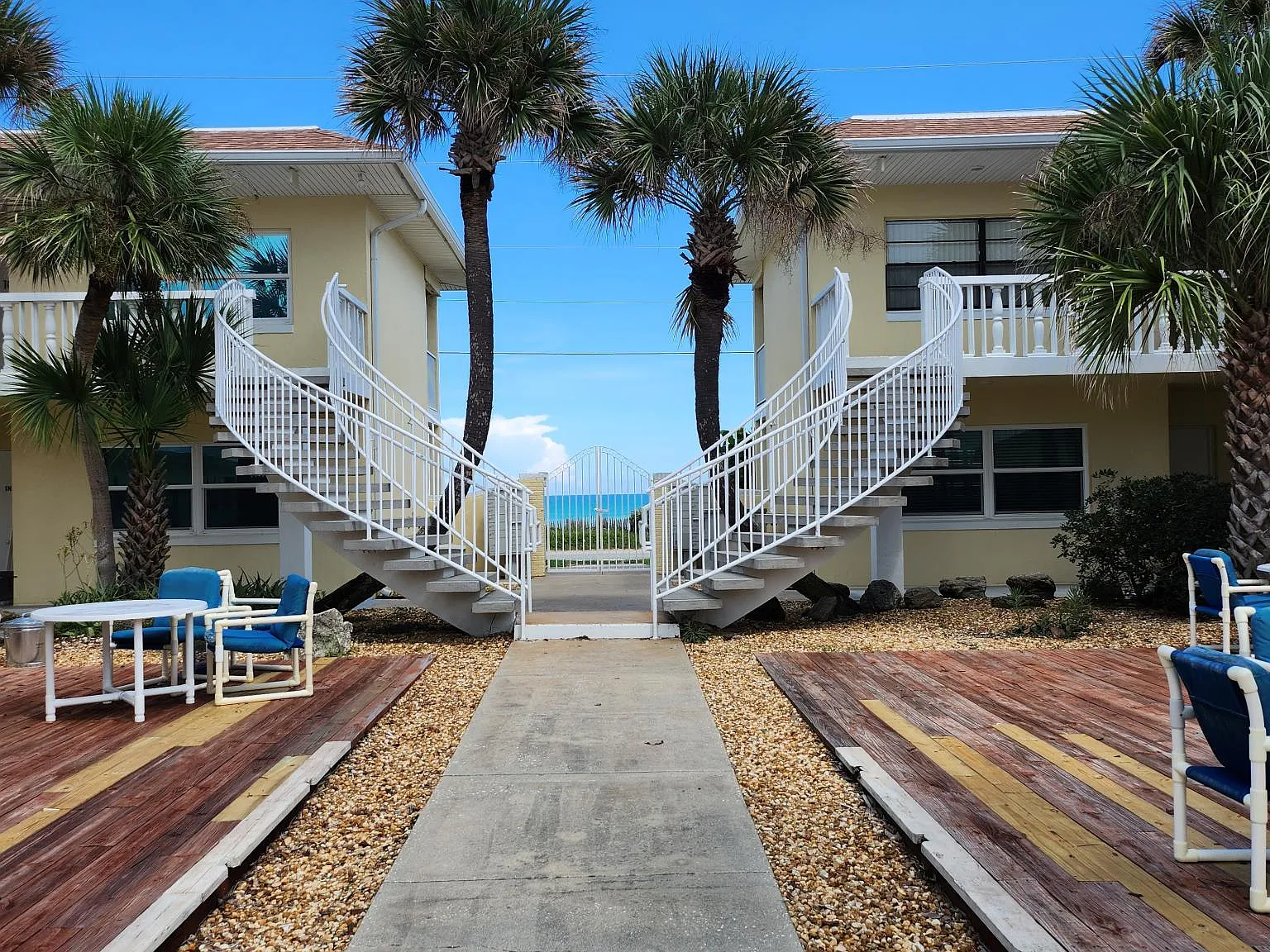 2790 Ocean Shore Blvd — Photo 2