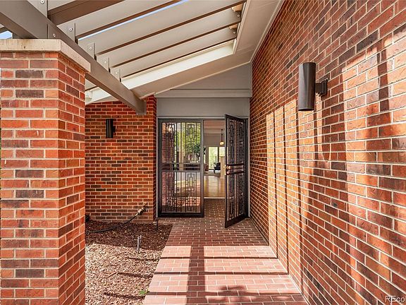 3rd image of 2552 E Alameda Avenue #71