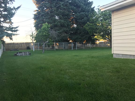 2nd image of 641 Grant Ave