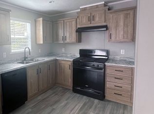 467 Shady Brook Hts #467, Greenwood, IN 46142