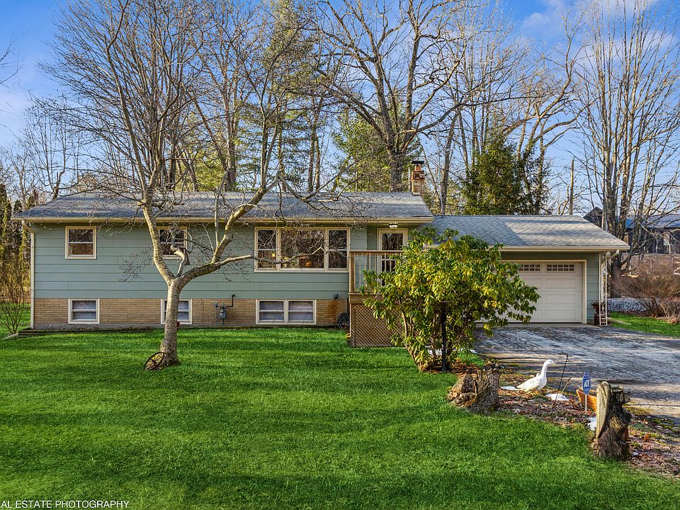 1st image of 18810 Parkview Dr
