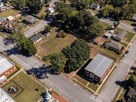 5th image of N Atlanta Ave