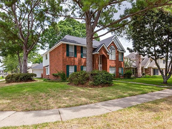 2nd image of 7719 Club Lake Dr