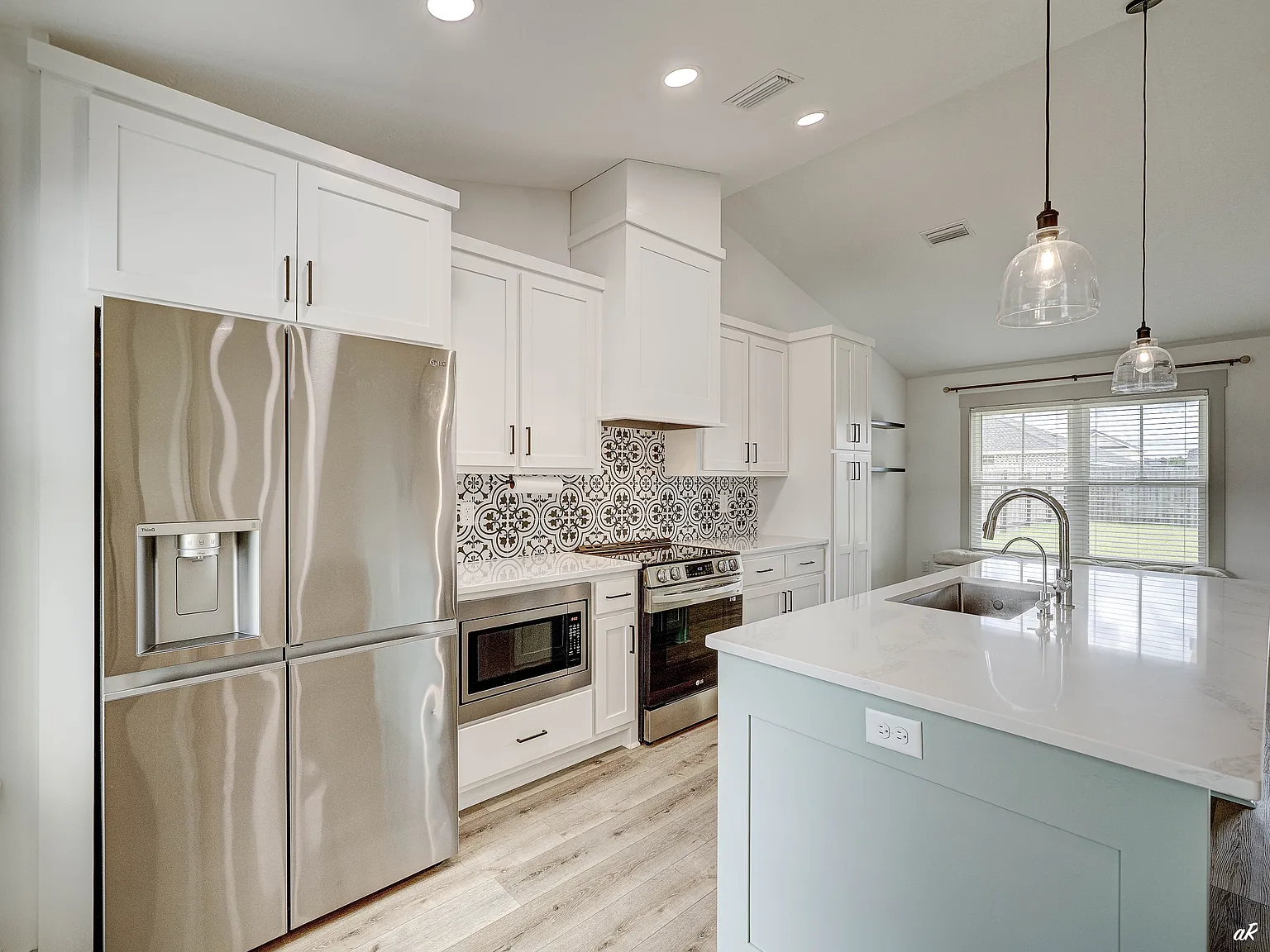 3800 Redbud Way - 1 — Photo 3