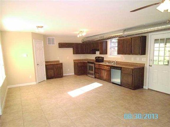 4th image of 143 Lake View Dr