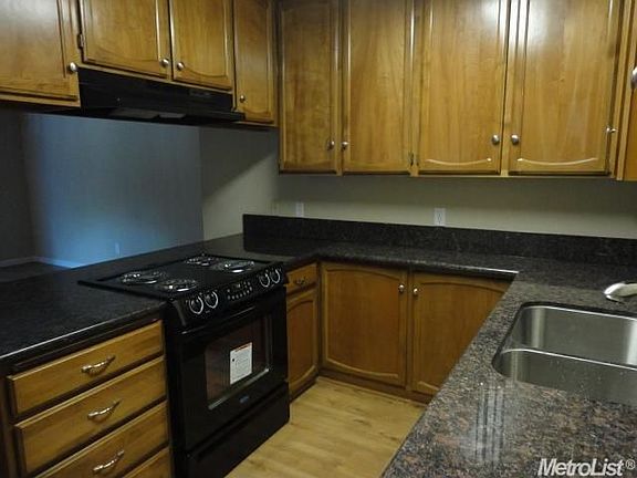 5th image of 4924 Lavelle Way
