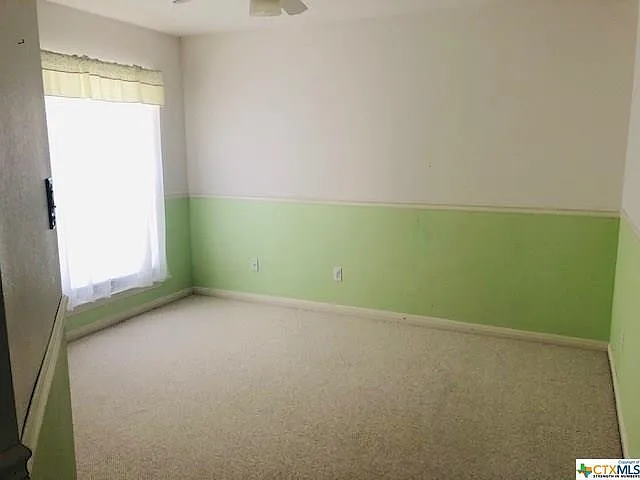 1700 Lancaster St — Photo 21