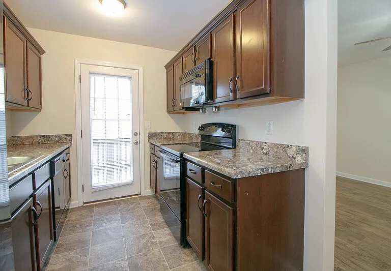 505 E Havendale Ct — Photo 9