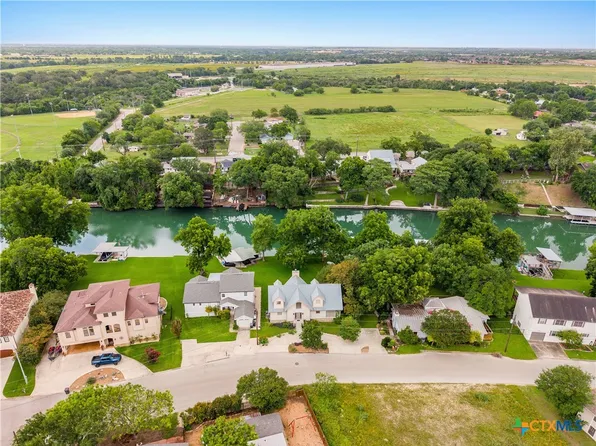 340 Rio Dr, New Braunfels, TX 78130