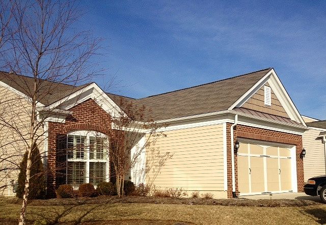 1st image of 7 Ludington Ln