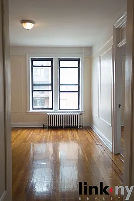 Rented by Link NY Realty | media 24