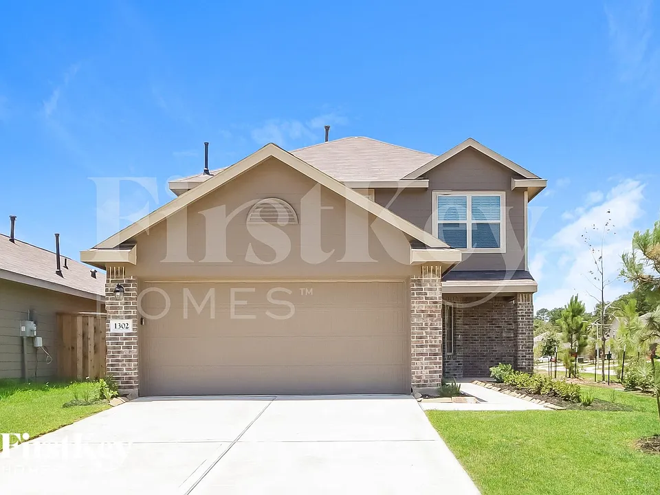 1302 Vincente Ct