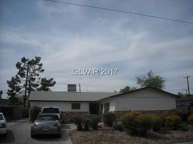 1st image of 801 Fairway Dr