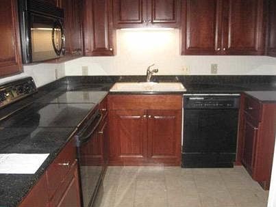 3rd image of 195 14th St NE #501