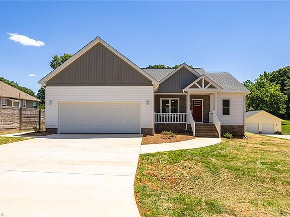 2nd image of 3011 Springhaven Dr