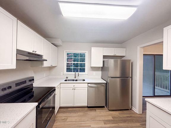 2nd image of 1304 Wicklow Dr