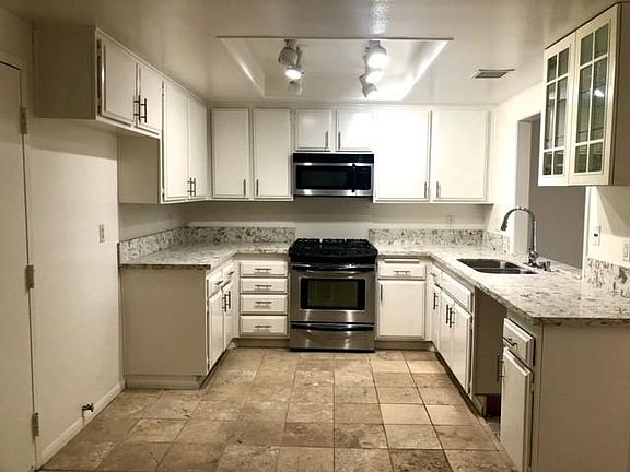 3rd image of 2243 Pacific Ave #1