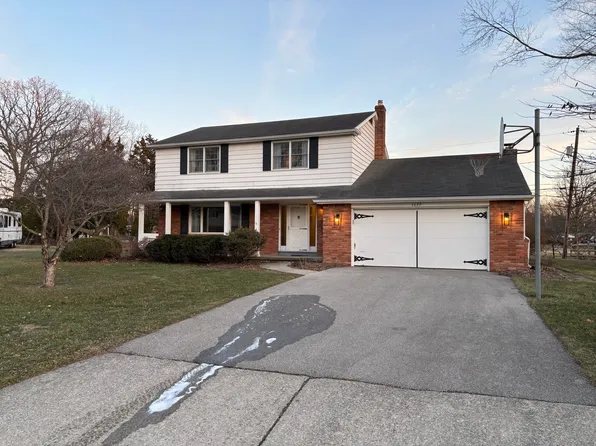 3679 Elmlawn Dr, Toledo, OH 43614