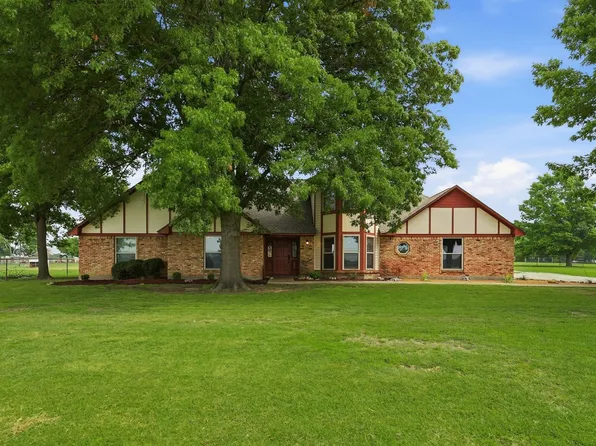 11303 Southwind Pl, Krum, TX 76249