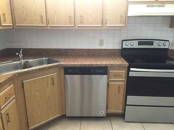 4th image of 11647 NW 26th St #11647