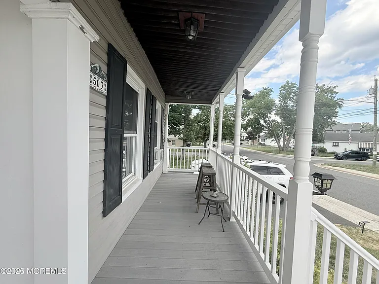 503 Dock St — Photo 4