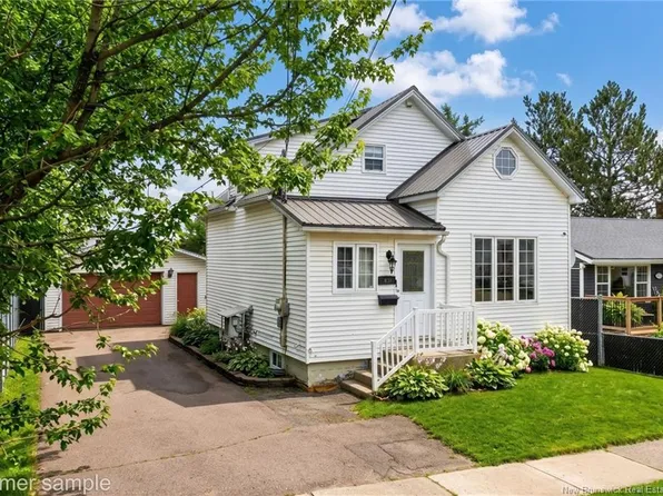 83 Salter Ave, Moncton, NB E1C 7R4