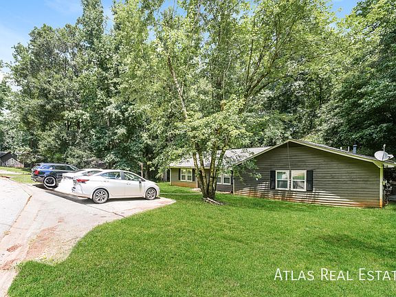 2nd image of 122 N Bluff Rd #151