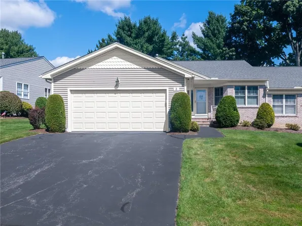 3 Quail Ridge Rd, North Providence, RI 02904