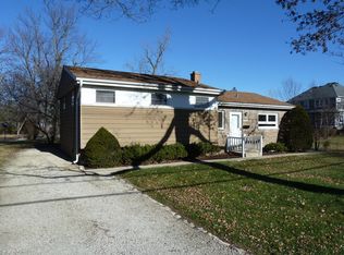 1214 59th St, Downers Grove, IL 60516