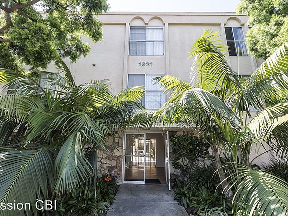 2nd image of 1621 La Playa Ave APT 02