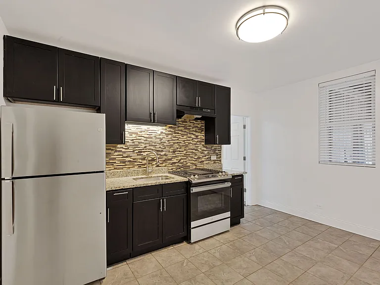 8248 S Maryland Ave #2S — Photo 12