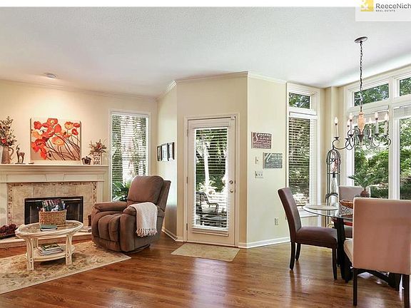 Hearth and dining rooms - can you envision the entertaining pssibilities?