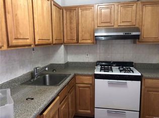 11409 14th Rd #2, College Point, NY 11356