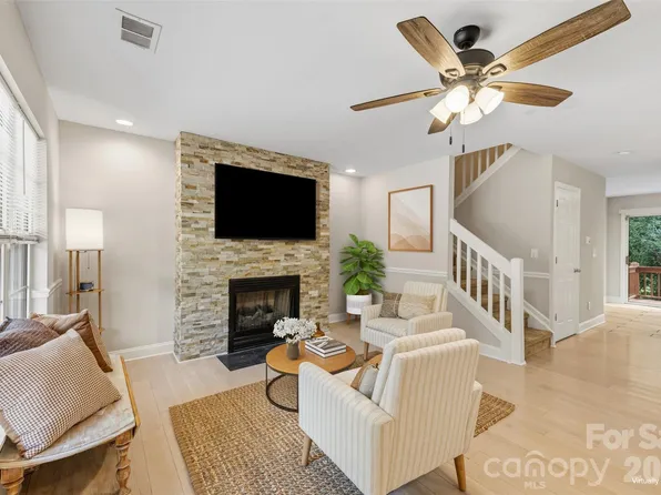 316 Wilkes Place Dr, Fort Mill, SC 29715
